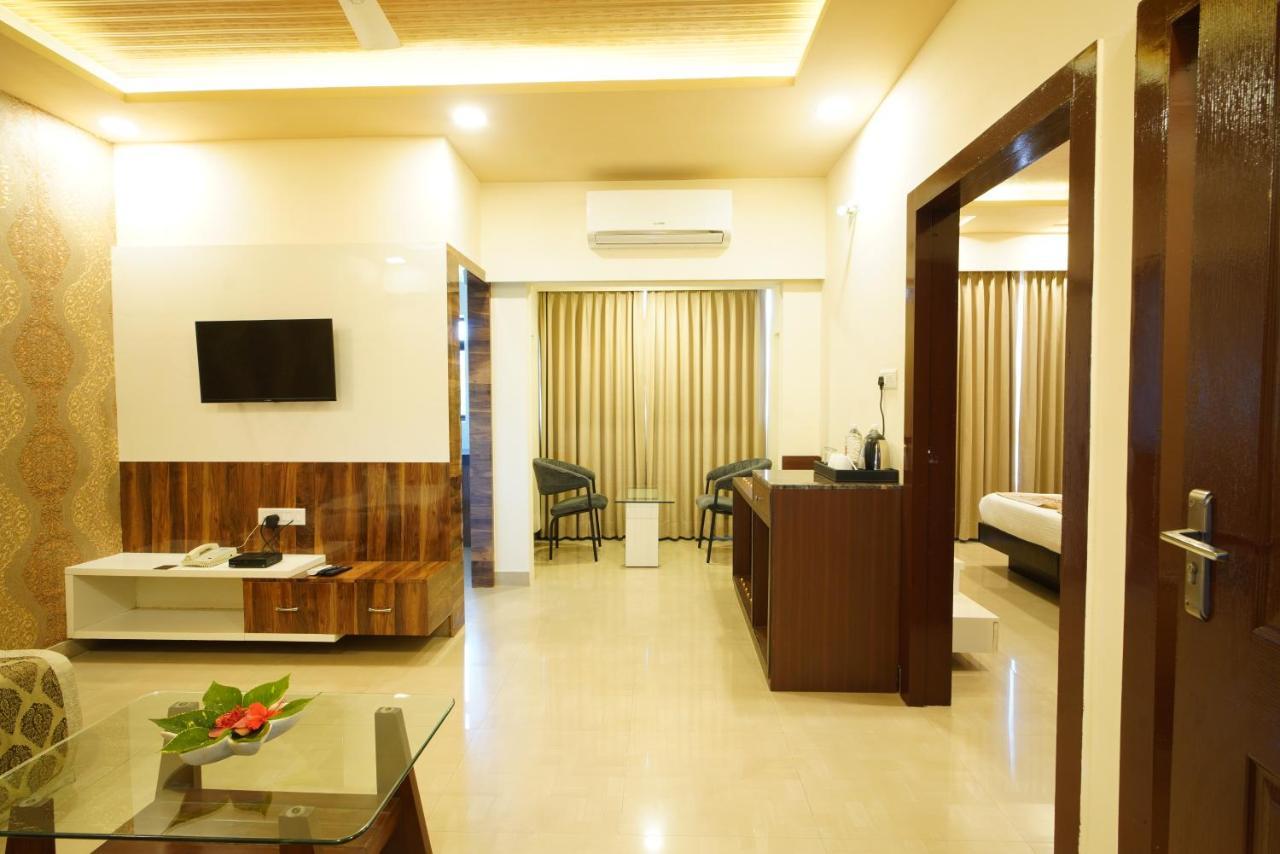 Spectrum Resort, Spa & Residences Udaipur Exterior foto