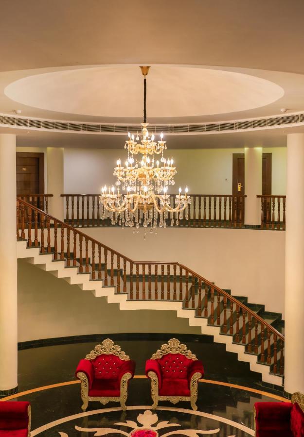Spectrum Resort, Spa & Residences Udaipur Exterior foto